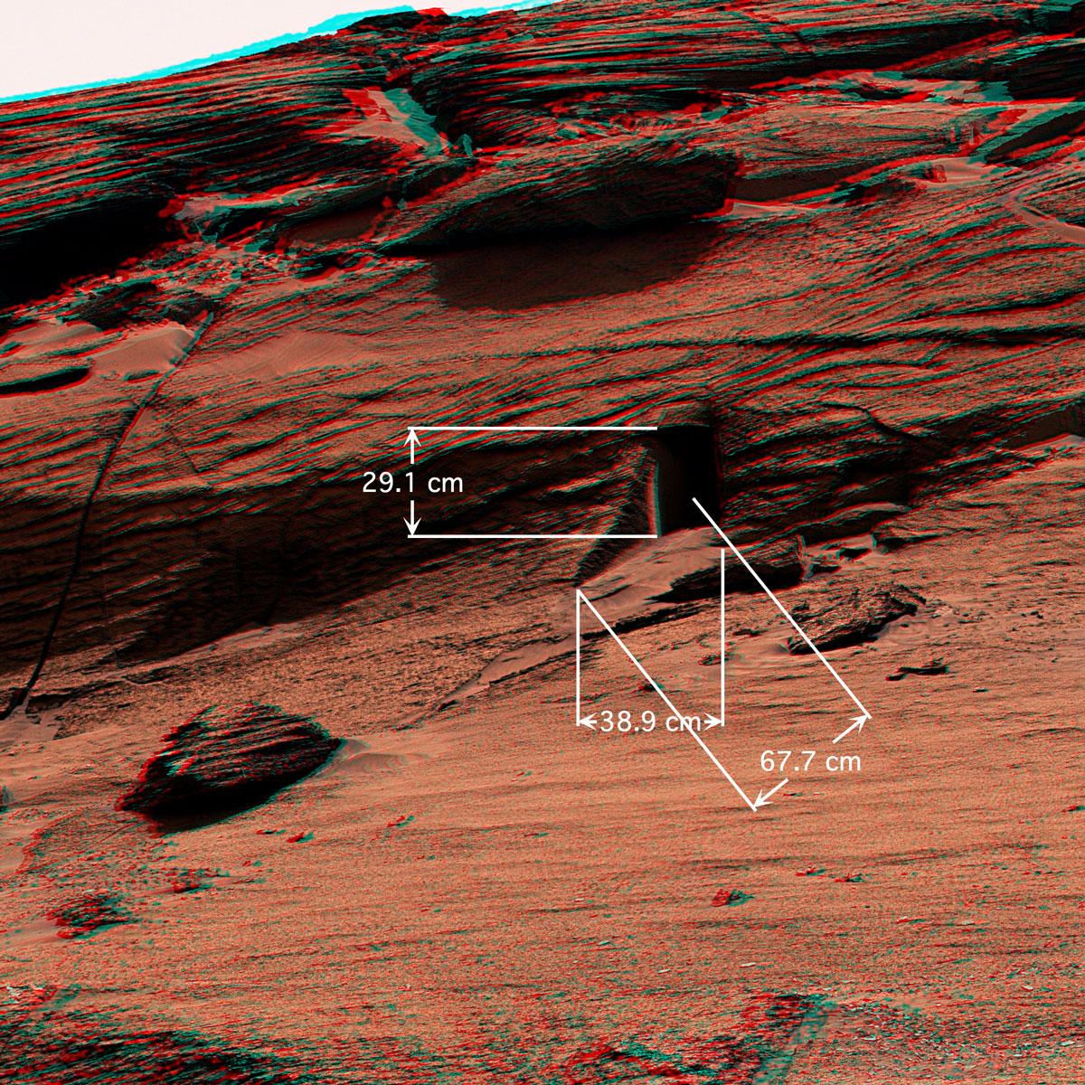 Curiosity Captures East Cliffs - Figure D