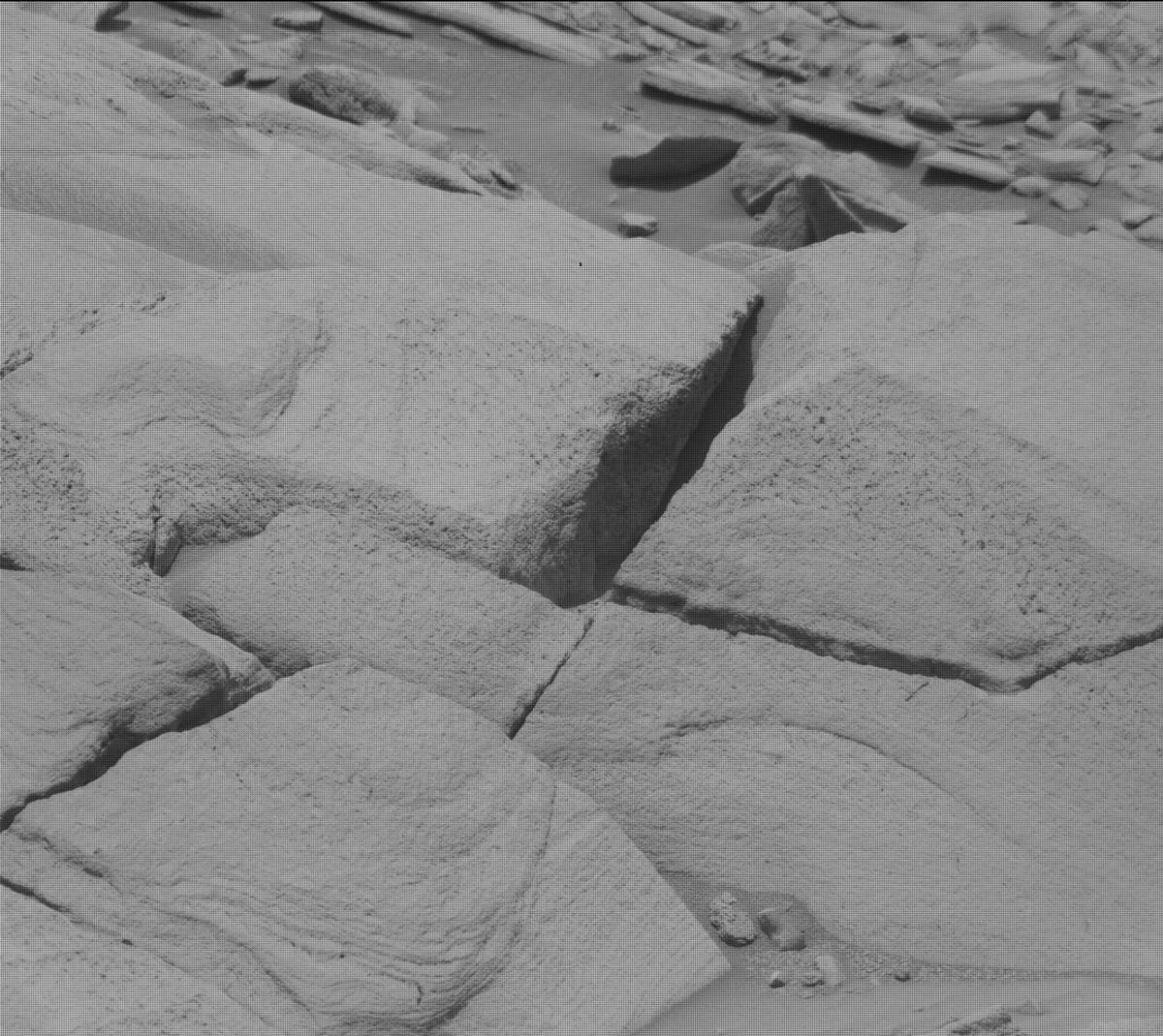 Mastcam image showing different textures at “Hartle Loup”