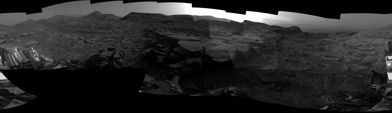 This image is a mosaic of 31 images taken by Curiosity in Gale Crater using its mast-mounted Right Navigation Camera (Navcam) on Sol 3492 at site number 95.