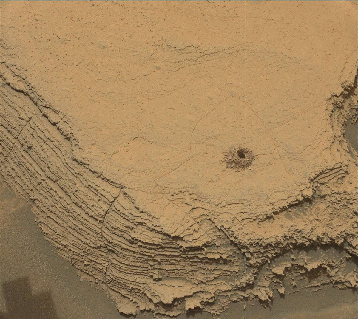 This image was taken by Mast Camera (Mastcam) onboard NASA's Mars rover Curiosity on Sol 3612. 