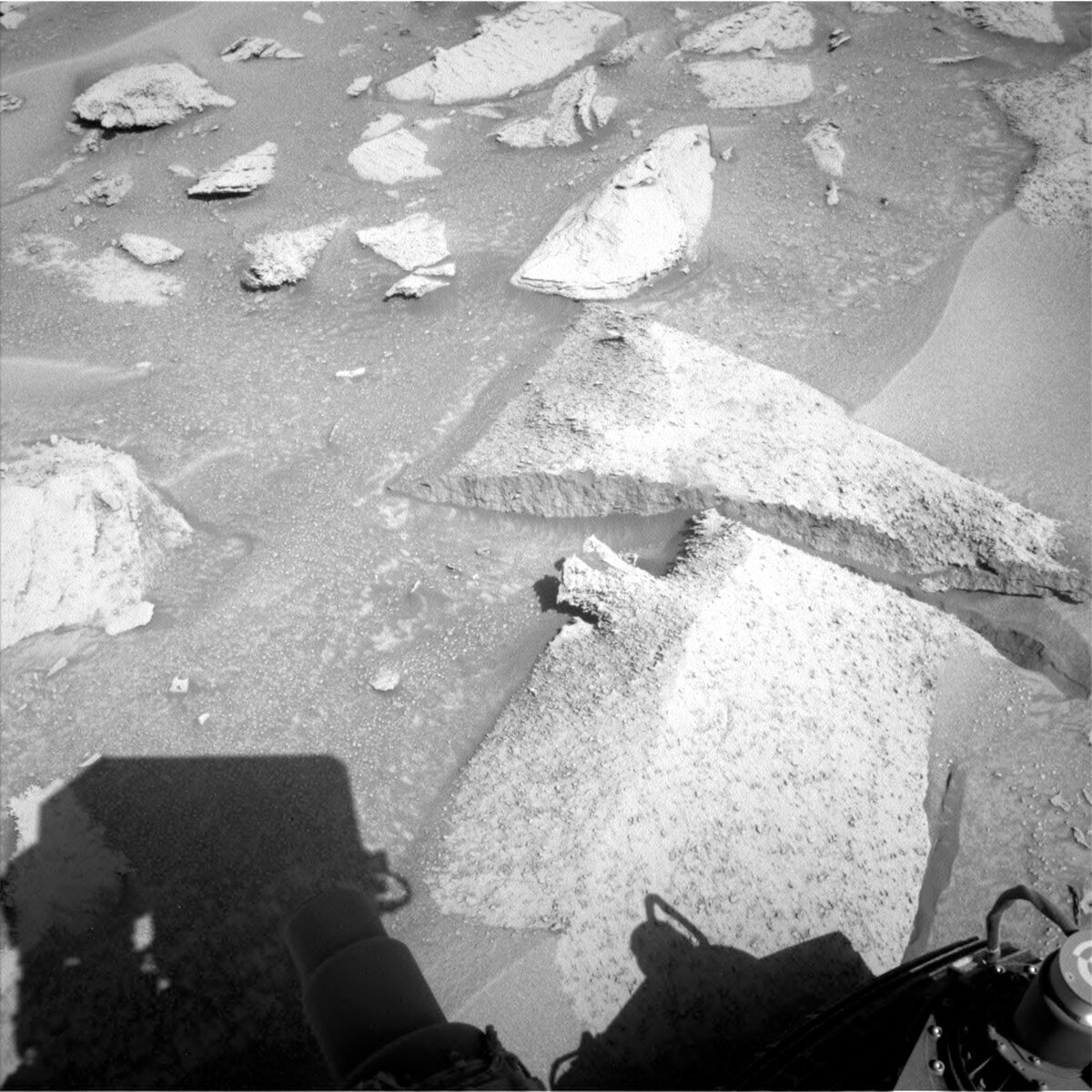 This image was taken by Left Navigation Camera onboard NASA's Mars rover Curiosity on Sol 3870.