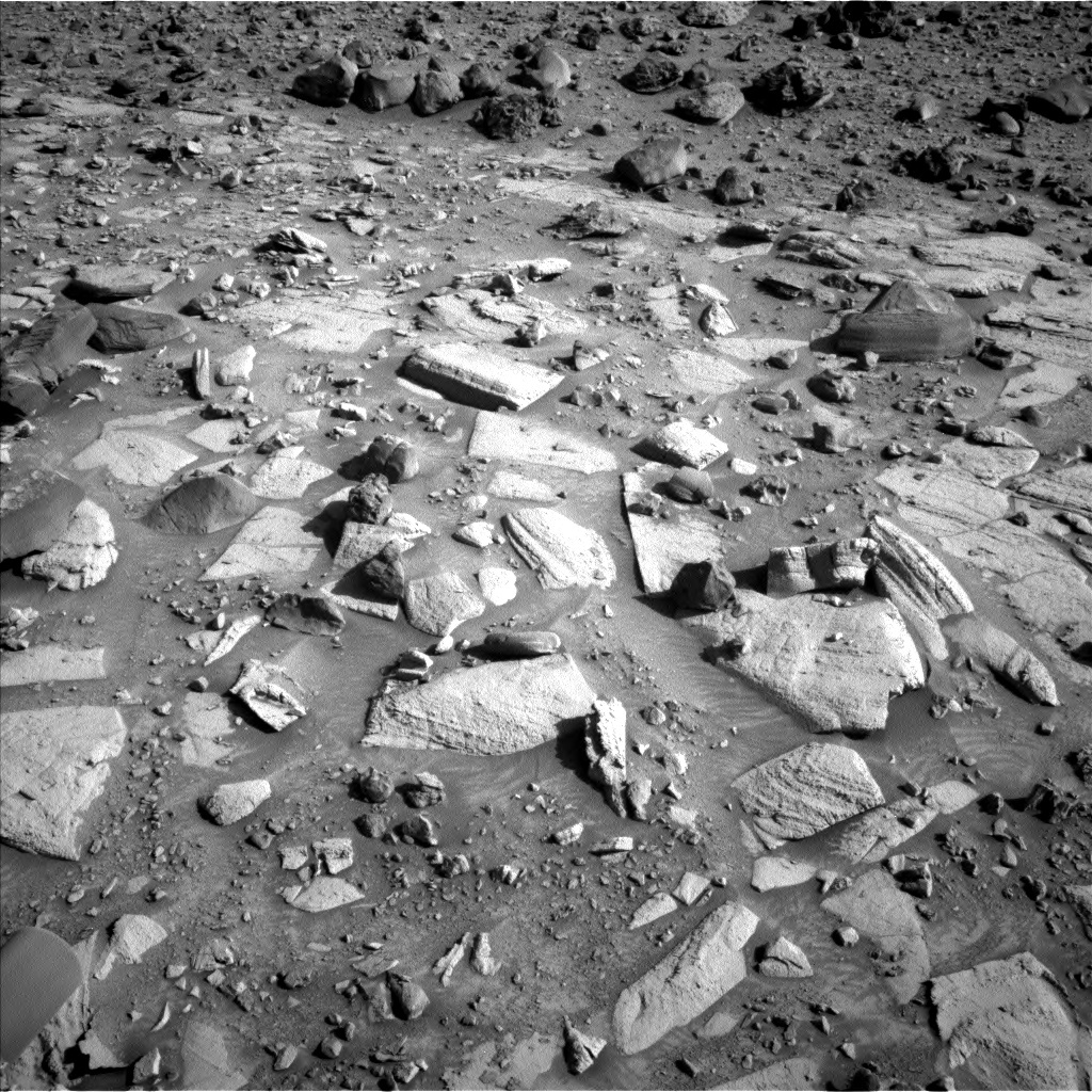 This image was taken by Left Navigation Camera onboard NASA's Mars rover Curiosity on Sol 3919