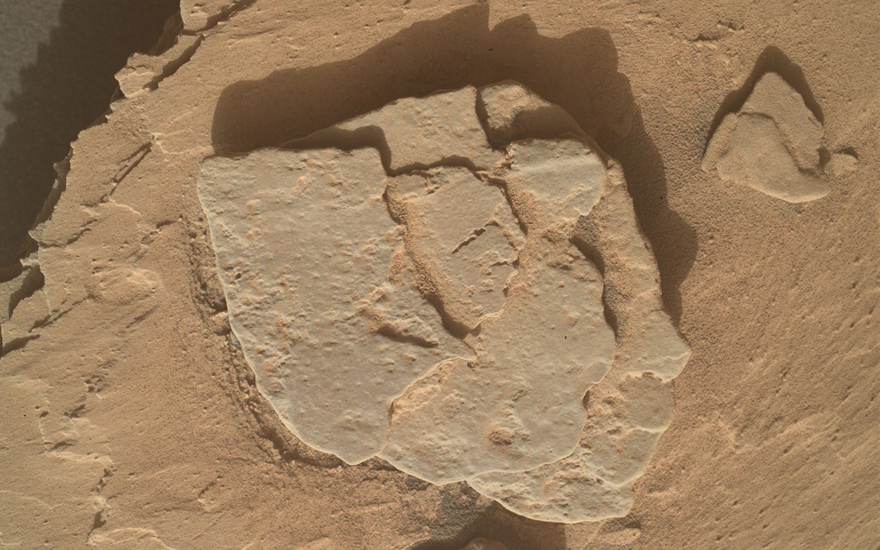 MAHLI image of “Blackcap Mountain” from about 27cm away on Sol 3962