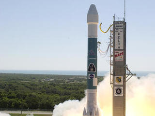Odyssey launched on Boeing's Delta II 7925 that uses nine strap-on solid rocket motors.