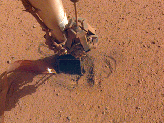 Animated view of the mole attempting to burrow into Mars' surface