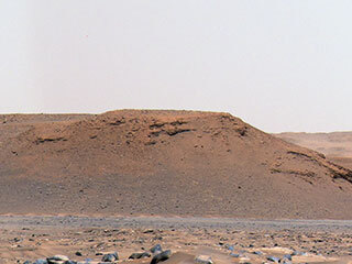 The escarpment the science team refers to as “Scarp a” is seen in this image captured by Perseverance rover’s Mastcam-Z instrument on Apr. 17, 2021.
