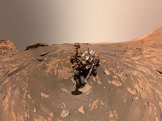 NASA’s Curiosity Mars rover took this 360-degree selfie using the Mars Hand Lens Imager, or MAHLI, at the end of its robotic arm. The selfie comprises 81 individual images taken on Nov. 20, 2021 – the 3,303rd Martian day, or sol, of the mission.