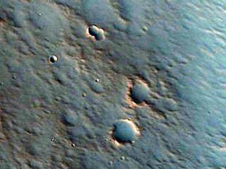 Well-Preserved Crater with Central Peak in Chryse Planitia